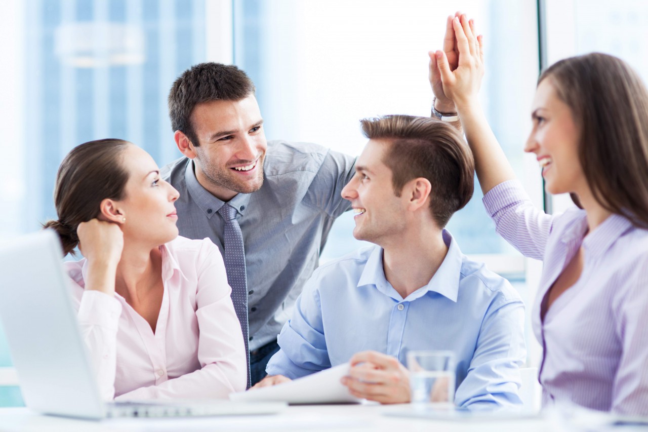 53159314-male-team-success